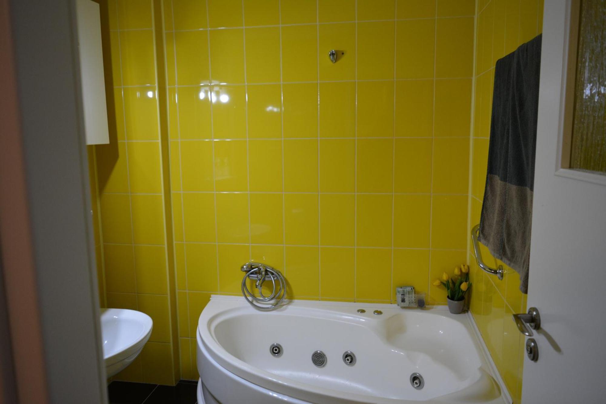 M@D Apartment Timişoara Exteriör bild
